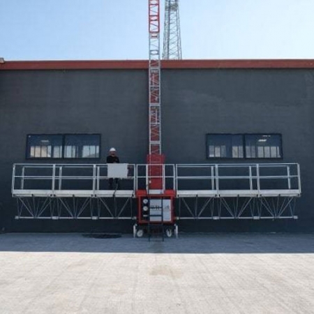 WRLIFT, FC1250 Mast Climbing Work Platform, Max Height: 200 mt, Capacity: 1250 Kg (Single Column), 2500 Kg (Double Column) Speed: 8 m/min.
